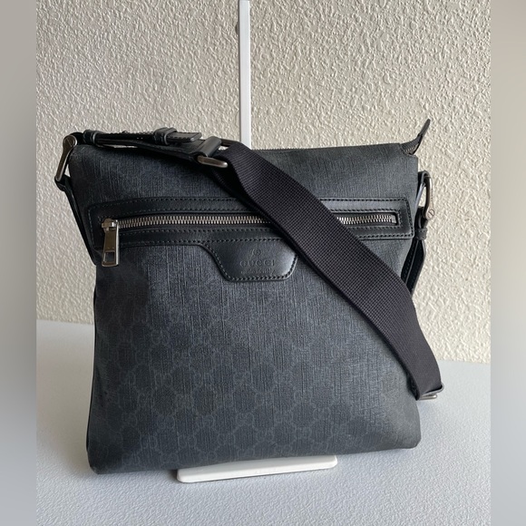 Gucci Messenger bag - Picture 1 of 11